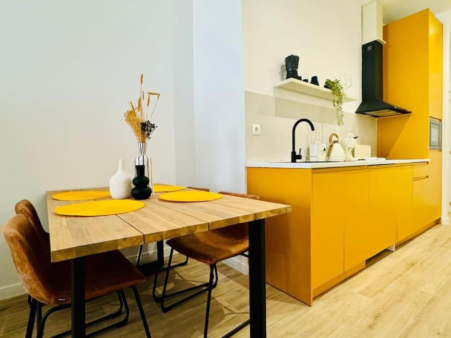 דירות ולנסיה New Industrial Design Flat In Russafa Soho מראה חיצוני תמונה